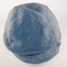 Load image into Gallery viewer, 100% Lambswool Baby Blue Beanie Hat