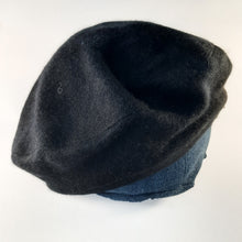 Load image into Gallery viewer, 100% Black Cashmere Beret Hat