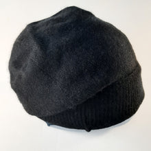 Load image into Gallery viewer, 100% Cashmere Black Slouchie Hat
