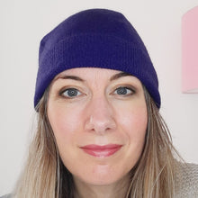 Load image into Gallery viewer, 100% Cashmere Purple Cadbury Beanie Hat