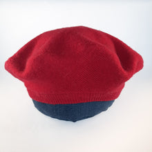 Load image into Gallery viewer, 100% Lambswool Strawberry Red Beret
