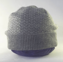 Load image into Gallery viewer, 100% Lambwool Grey Snowflake Beanie Hat