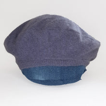 Load image into Gallery viewer, 100% Cashmere Purple Heather Beret Hat