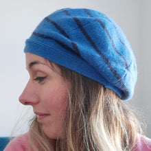 Load image into Gallery viewer, 100% Lambswool Blue and Navy Panelled Beret Hat