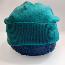 Load image into Gallery viewer, 100% Merino Wool Jade Green Beanie Hat