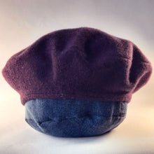 Load image into Gallery viewer, 100% Lambswool Grape Purple Beret