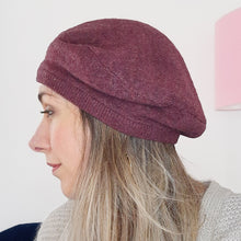 Load image into Gallery viewer, 100% Maroon Red Lambswool Beret Hat