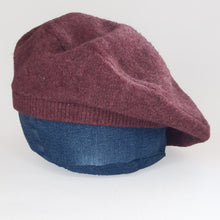 Load image into Gallery viewer, 100% Maroon Red Lambswool Beret Hat