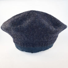 Load image into Gallery viewer, 100% Lambswool Navy Blue Beret
