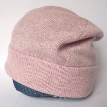 Load image into Gallery viewer, 100% Pale Pink Lambswool Beanie Hat