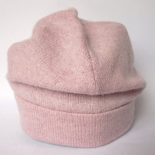 Load image into Gallery viewer, 100% Pale Pink Lambswool Beanie Hat