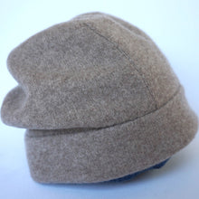 Load image into Gallery viewer, 100% Lambswool Beige Beanie Hat
