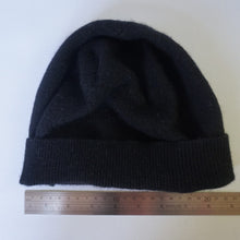 Load image into Gallery viewer, 100% Cashmere Black Slouchie Hat