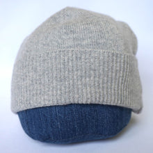 Load image into Gallery viewer, 100% Lambswool Pale Grey Slouchie Hat
