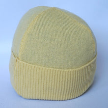 Load image into Gallery viewer, 100% Lambswool Yellow Beanie Hat