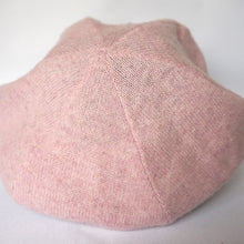 Load image into Gallery viewer, 100% Lambswool Pale Pink Panelled Beret