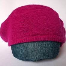 Load image into Gallery viewer, 100% Lambswool Cerise Pink Beret