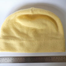 Load image into Gallery viewer, 100% Lambswool Yellow Beanie