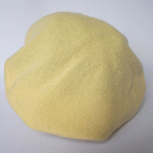 Load image into Gallery viewer, 100% Lambswool Yellow Beret