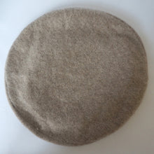 Load image into Gallery viewer, 100% Cashmere Beige Beret Hat
