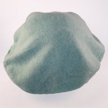Load image into Gallery viewer, 100% Sea Green Cashmere Beret Hat