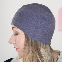 Load image into Gallery viewer, 100% Cashmere Heather Purple Beanie Hat