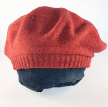 Load image into Gallery viewer, 100% Lambswool Soft Orange Beret