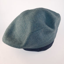 Load image into Gallery viewer, 100% Lambswool Stormy Green Blue Beret Hat

