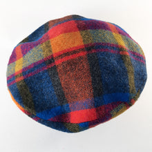 Load image into Gallery viewer, 100% Lambswool Rainbow Beret
