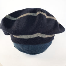 Load image into Gallery viewer, 100% Cashmere and Lambswool Slate Grey Beret Hat
