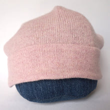 Load image into Gallery viewer, 100% Pale Pink Lambswool Beanie Hat
