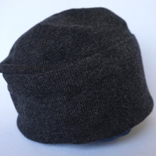 Load image into Gallery viewer, 100% Lambswool Grey Beanie Hat
