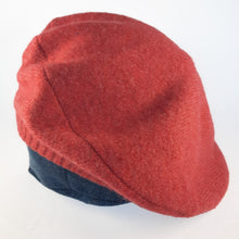 Load image into Gallery viewer, 100% Lambswool Soft Orange Beret

