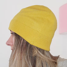 Load image into Gallery viewer, 100% Cashmere Yellow Slouchie Hat
